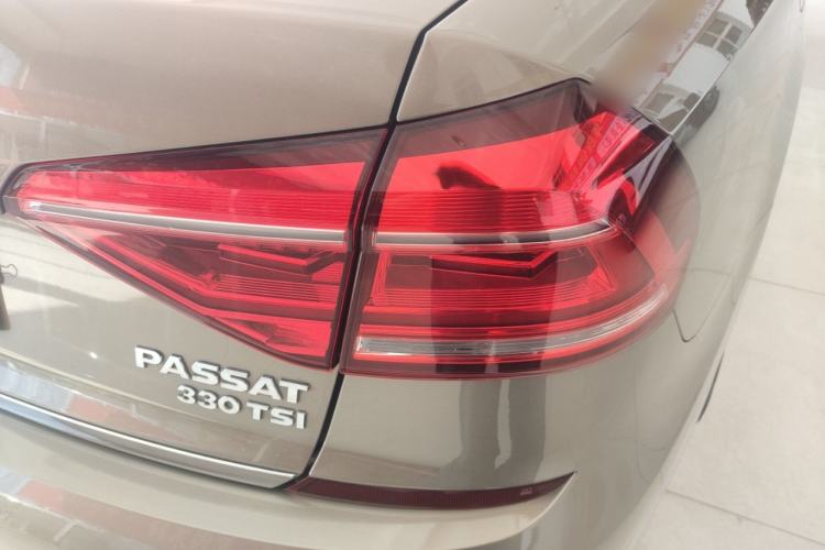 Used Volkswagen Passat 2017 330TSI DSG Prestige Edition Right Rear Taillight