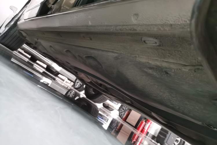 Used Volkswagen Passat 2017 330TSI DSG Luxury Edition Right Side Sill