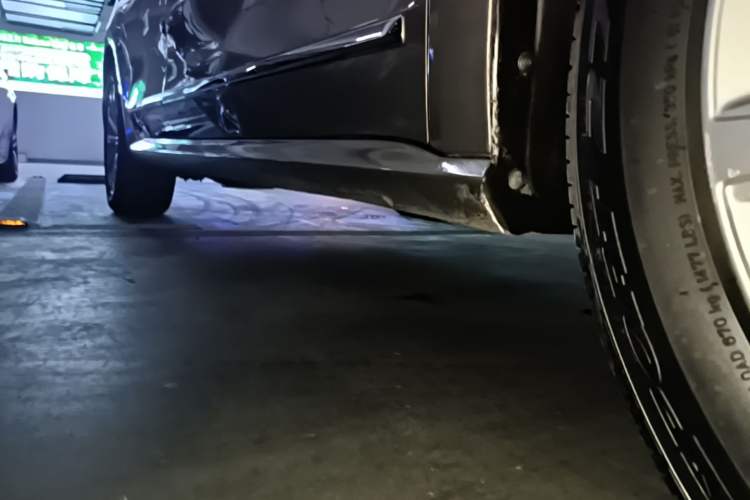 Used Volkswagen Passat 2017 330TSI DSG Luxury Edition Right Side Sill