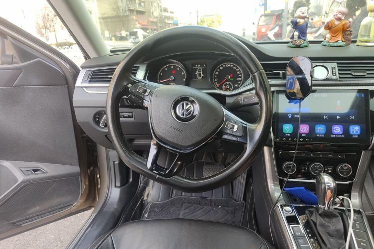 Used Volkswagen Passat 2017 280TSI DSG Luxury Edition Steering Wheel