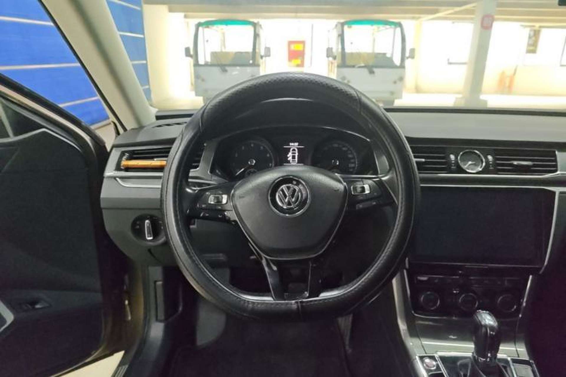 Used Volkswagen Passat 2017 330TSI DSG Luxury Edition Steering Wheel