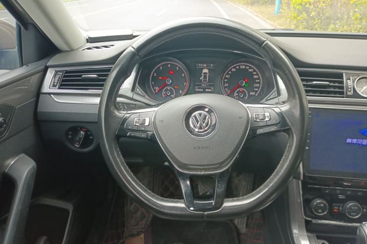 Used Volkswagen Passat 2017 280TSI DSG Luxury Edition Steering Wheel