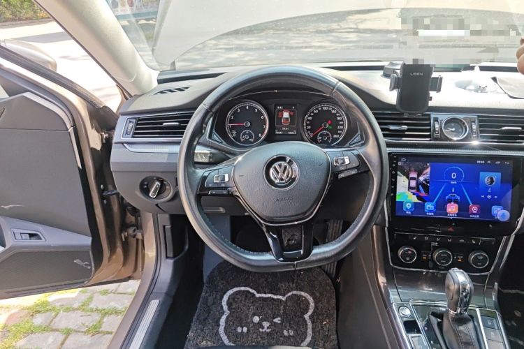 Used Volkswagen Passat 2017 330TSI DSG Prestige Edition Steering Wheel