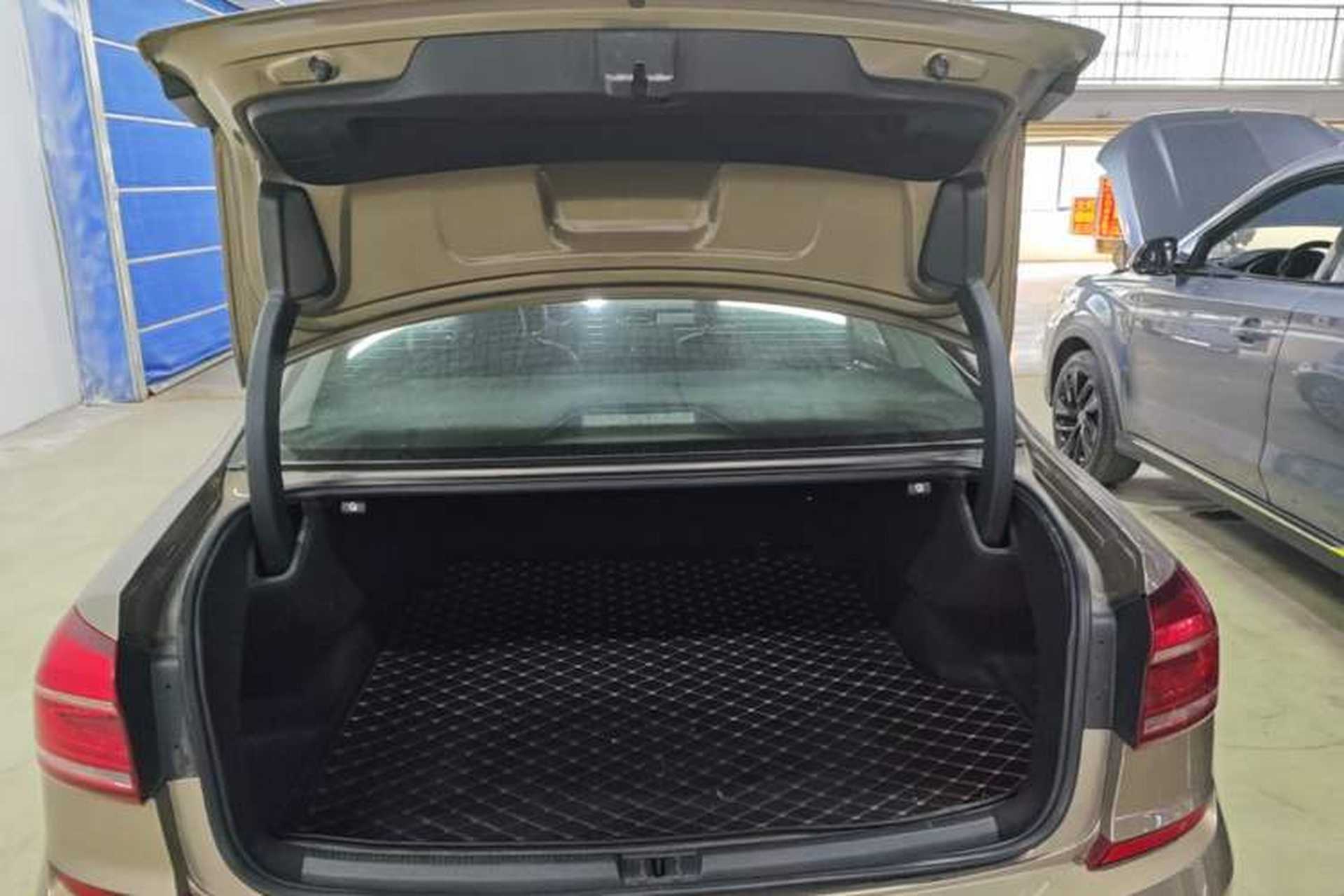 Used Volkswagen Passat 2017 330TSI DSG Luxury Edition Trunk