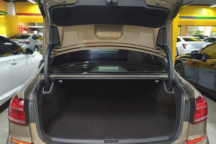 Used Volkswagen Passat 2017 330TSI DSG Prestige Edition Trunk