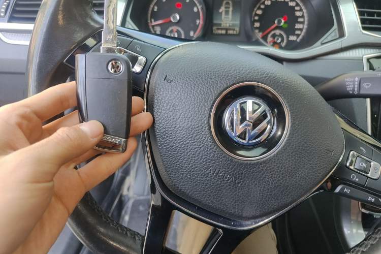 Used Volkswagen Passat 2017 280TSI DSG Luxury Edition Vehicle Key