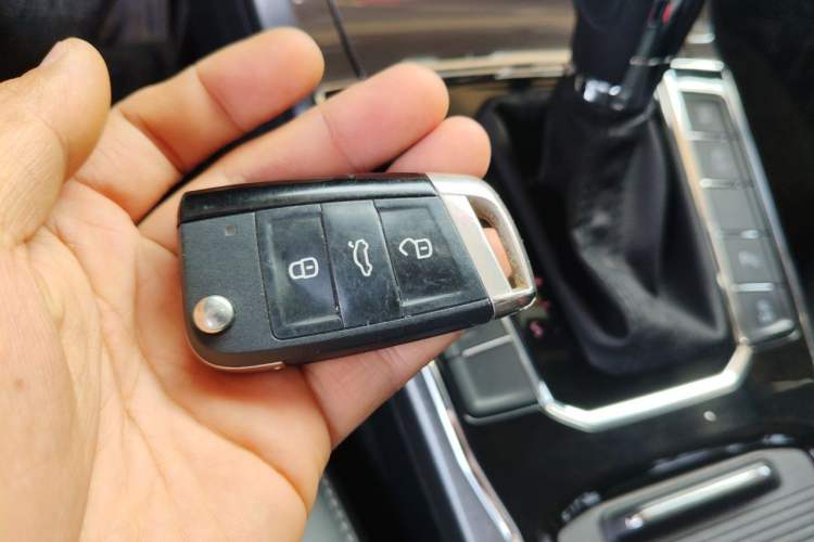 Used Volkswagen Passat 2017 330TSI DSG Luxury Edition Vehicle Key