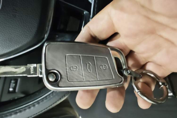 Used Volkswagen Passat 2017 330TSI DSG Luxury Edition Vehicle Key