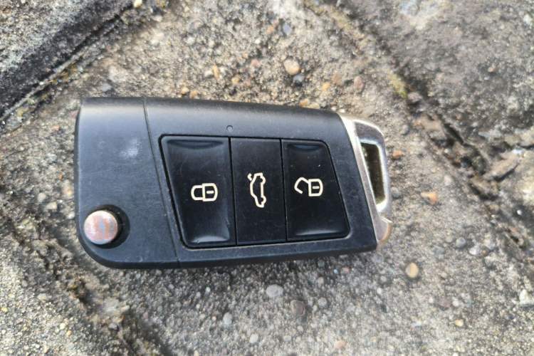 Used Volkswagen Passat 2017 330TSI DSG Luxury Edition Vehicle Key