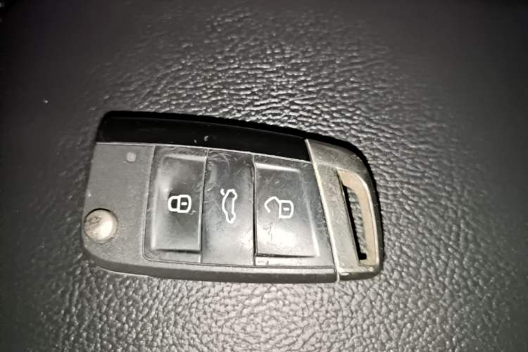 Used Volkswagen Passat 2017 330TSI DSG Luxury Edition Vehicle Key