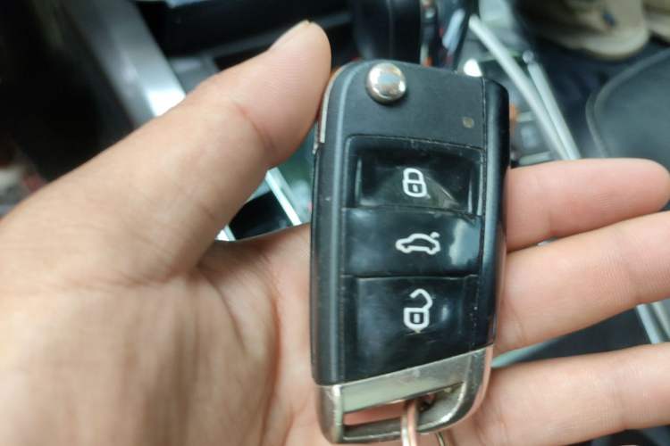 Used Volkswagen Passat 2017 330TSI DSG Luxury Edition Vehicle Key