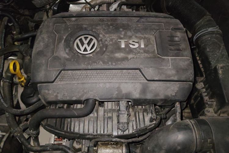 Used Volkswagen Passat 2017 330TSI DSG Luxury Edition Engine Bay