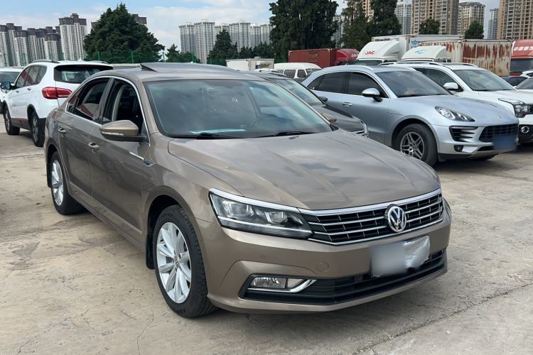 Used Volkswagen Passat 2017 280TSI DSG Luxury Edition Exterior 2