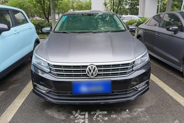 Used Volkswagen Passat 2017 330TSI DSG Luxury Edition Front