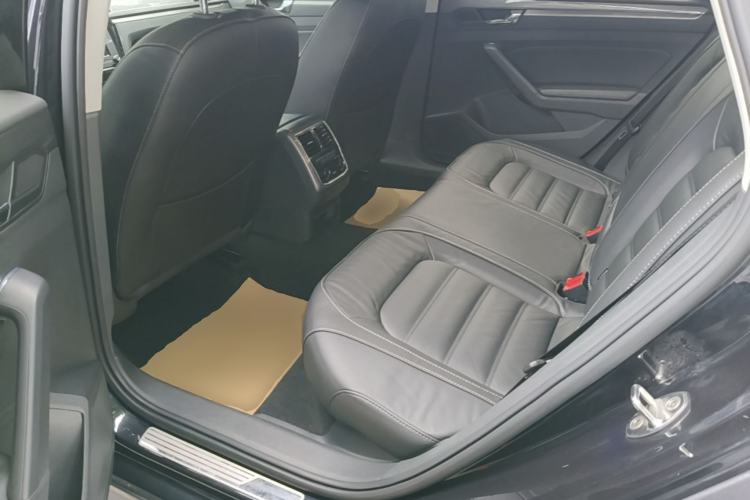 Used Volkswagen Passat 2017 330TSI DSG Luxury Edition Left Rear Seat