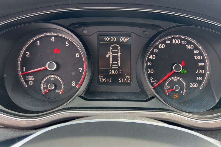 Used Volkswagen Passat 2017 280TSI DSG Luxury Edition Odometer Close Up