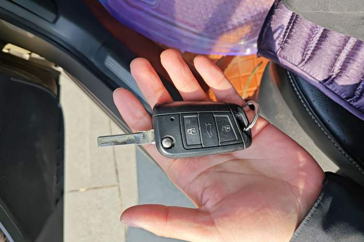 Used Volkswagen Passat 2017 330TSI DSG Prestige Edition Vehicle Key