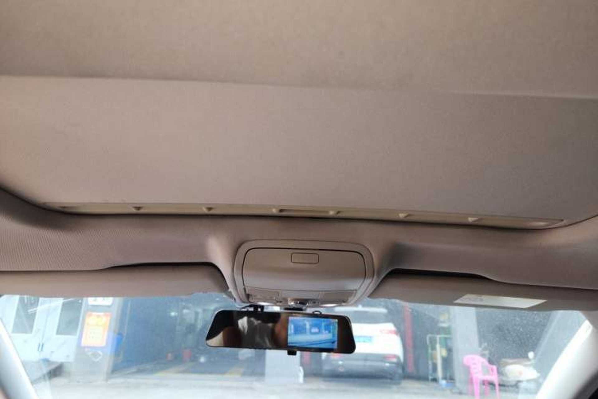 Used Volkswagen Passat 2017 330TSI DSG Luxury Edition Headliner
