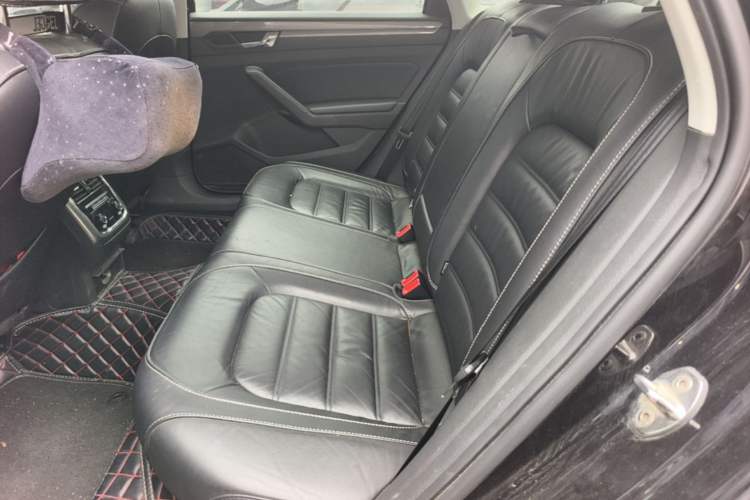 Used Volkswagen Passat 2017 330TSI DSG Luxury Edition Left Rear Seat