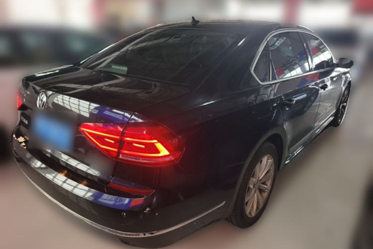 Used Volkswagen Passat 2017 280TSI DSG Luxury Edition Rear Right 45 Deg