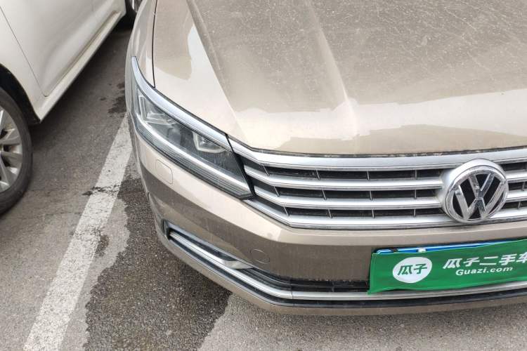Used Volkswagen Passat 2017 330TSI DSG Prestige Edition Right Front Headlight