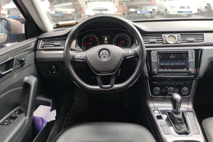 Used Volkswagen Passat 2017 330TSI DSG Prestige Edition Steering Wheel
