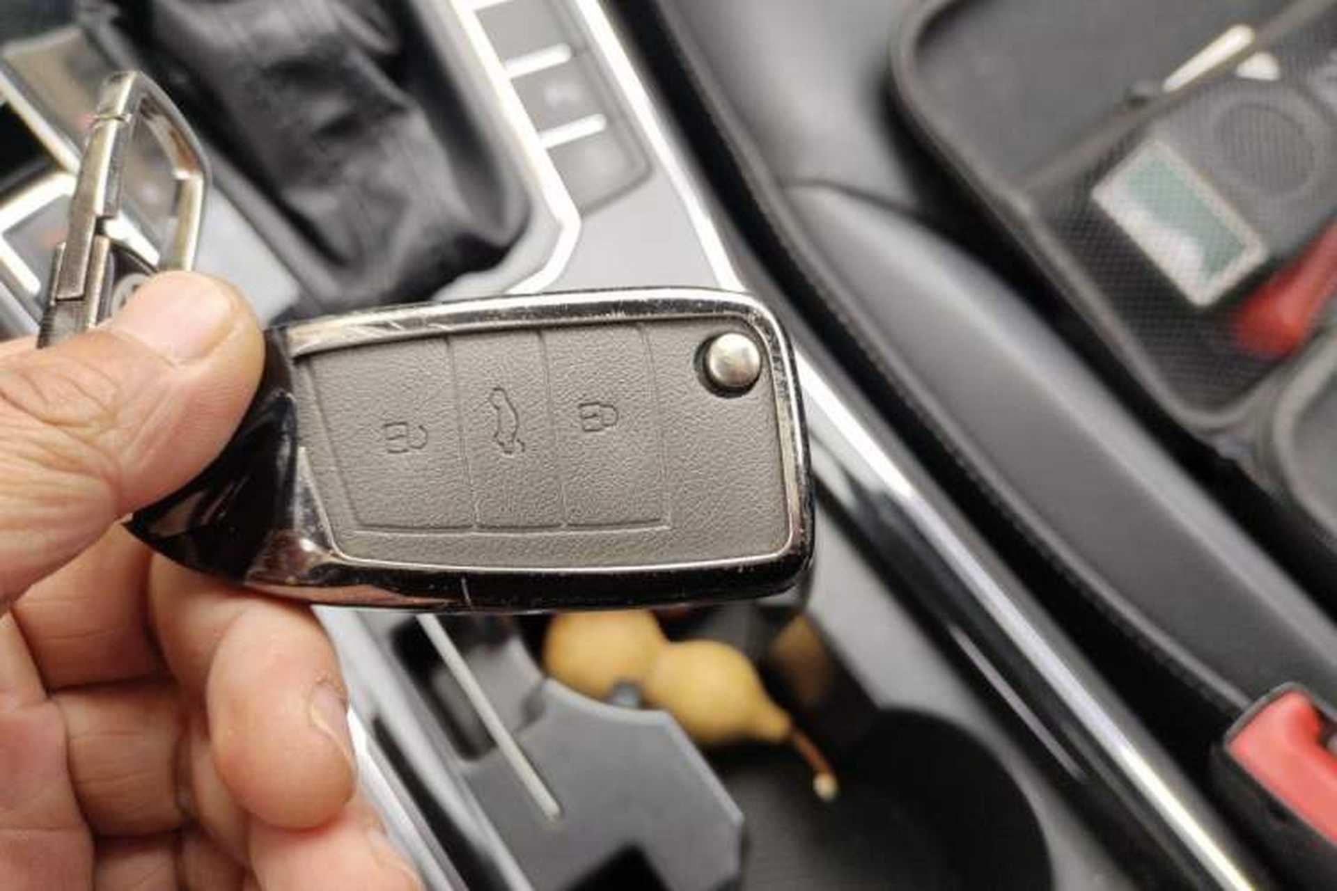 Used Volkswagen Passat 2017 330TSI DSG Prestige Edition Vehicle Key