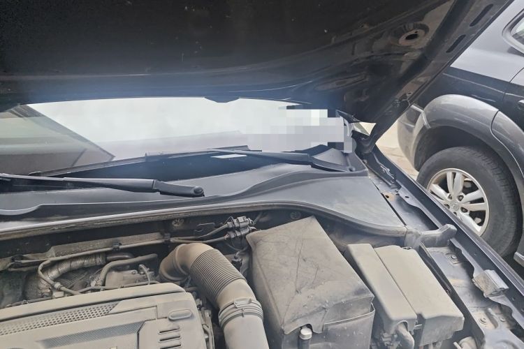 Used Volkswagen Passat 2017 330TSI DSG Luxury Edition Engine Bay Left