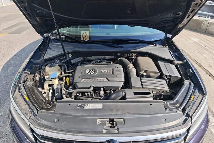 Used Volkswagen Passat 2017 330TSI DSG Luxury Edition Engine Bay