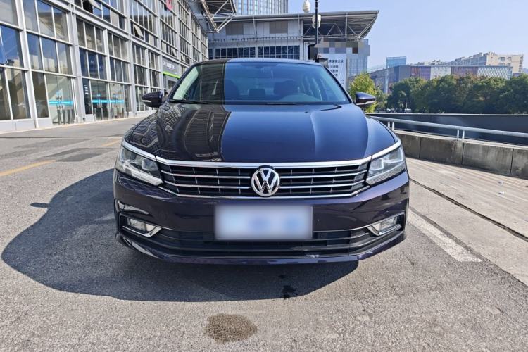 Used Volkswagen Passat 2017 330TSI DSG Luxury Edition Exterior 1
