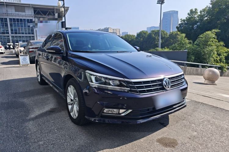 Used Volkswagen Passat 2017 330TSI DSG Luxury Edition Exterior 2