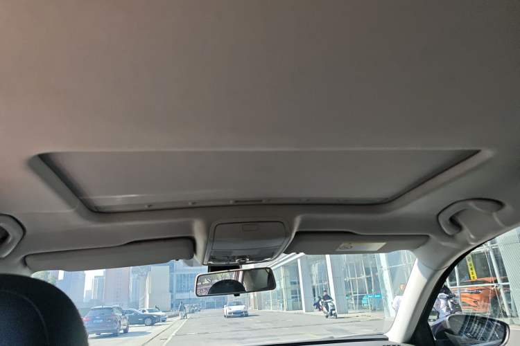 Used Volkswagen Passat 2017 330TSI DSG Luxury Edition Headliner