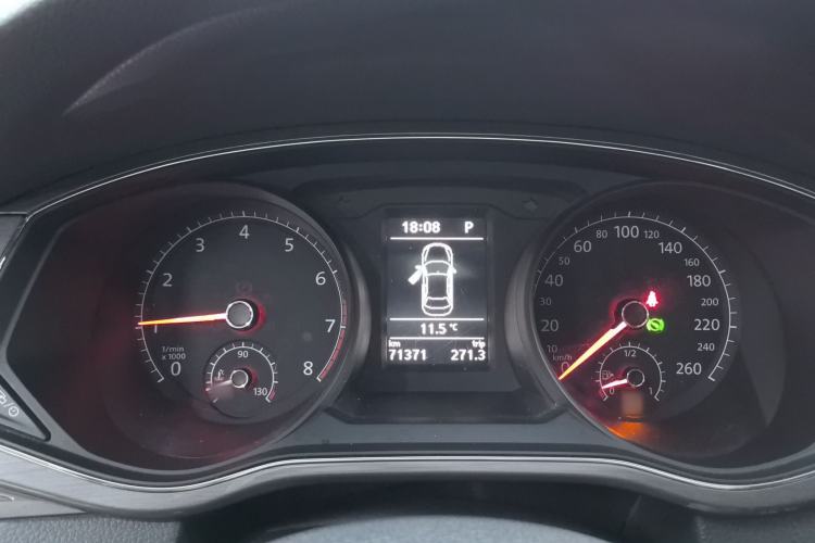 Used Volkswagen Passat 2017 330TSI DSG Luxury Edition Instrument Cluster