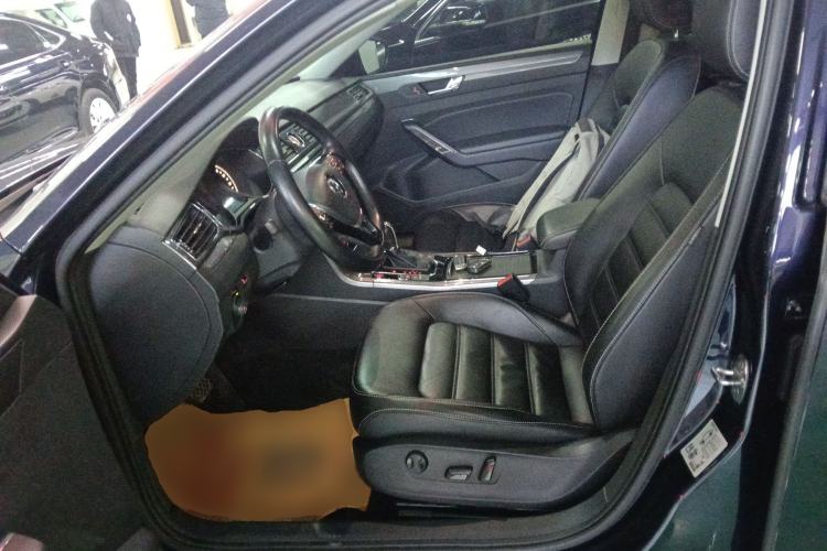 Used Volkswagen Passat 2017 330TSI DSG Luxury Edition Left Front Seat