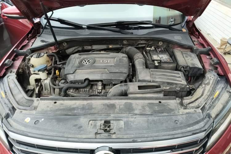 Used Volkswagen Passat 2017 330TSI DSG Luxury Edition Engine Bay