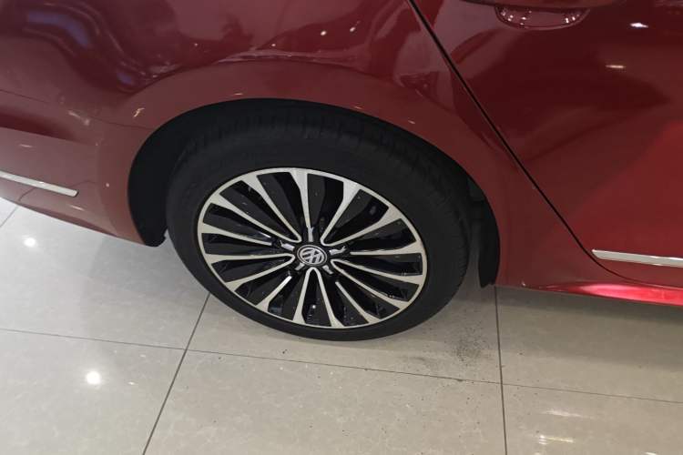 Used Volkswagen Passat 2017 330TSI DSG Prestige Edition Exterior 8
