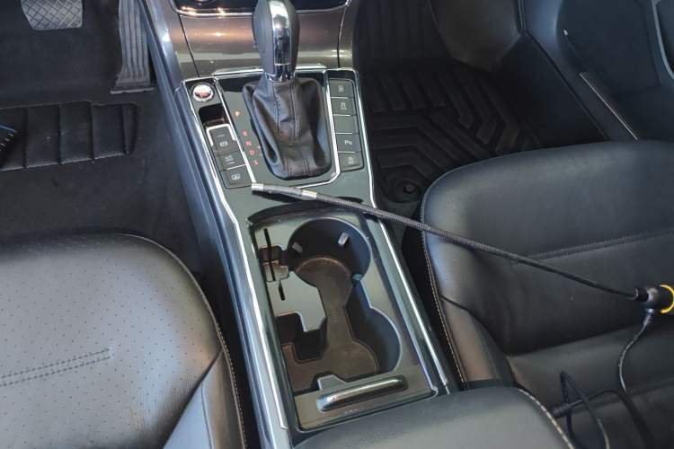 Used Volkswagen Passat 2017 330TSI DSG Prestige Edition Gear Lever