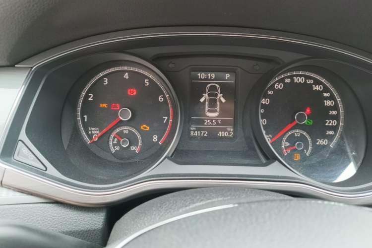 Used Volkswagen Passat 2017 330TSI DSG Luxury Edition Instrument Cluster