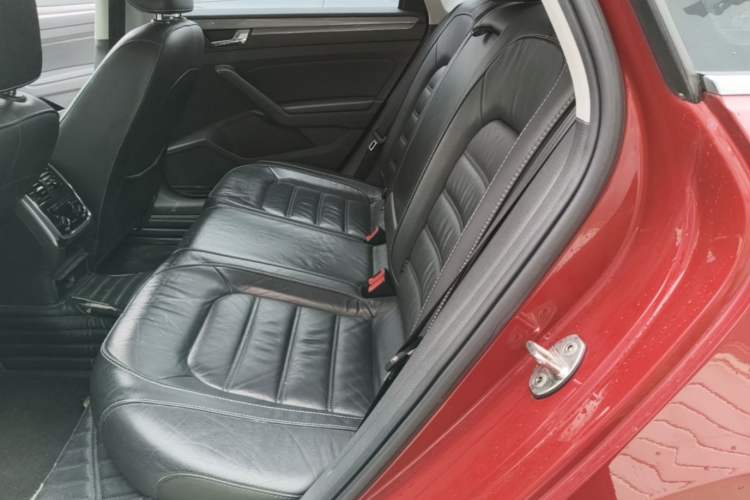 Used Volkswagen Passat 2017 330TSI DSG Luxury Edition Left Rear Seat