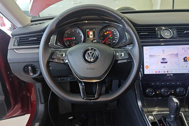 Used Volkswagen Passat 2017 330TSI DSG Prestige Edition Steering Wheel