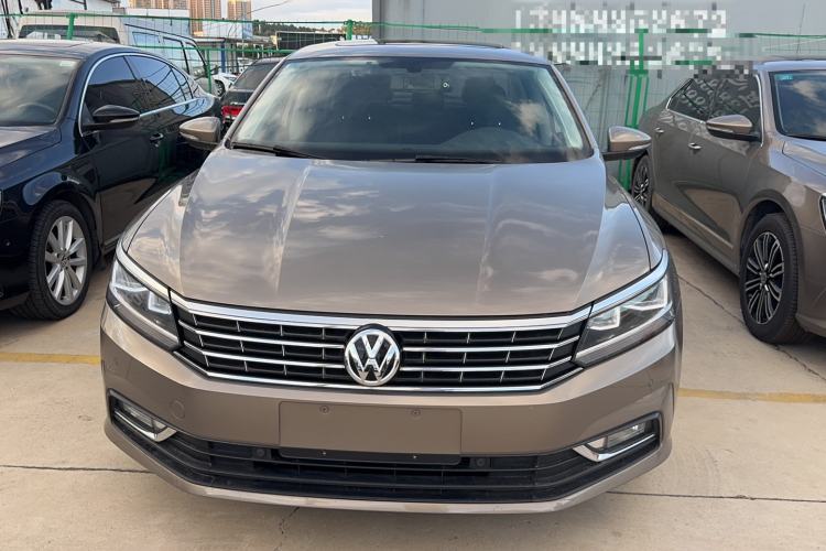 Used Volkswagen Passat 2017 330TSI DSG Luxury Edition Exterior 1