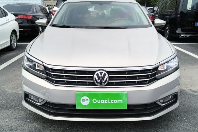 Used Volkswagen Passat 2017 330TSI DSG Luxury Edition Front