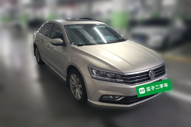 Used Volkswagen Passat 2017 330TSI DSG Luxury Edition Front Right 45 Deg