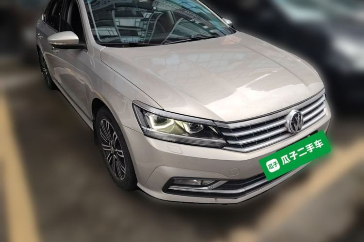 Used Volkswagen Passat 2017 330TSI DSG Prestige Edition Front Right 45 Deg