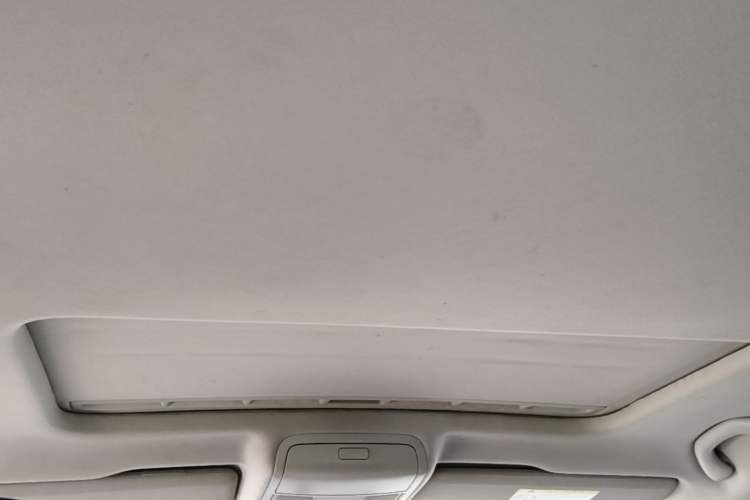Used Volkswagen Passat 2017 330TSI DSG Luxury Edition Headliner