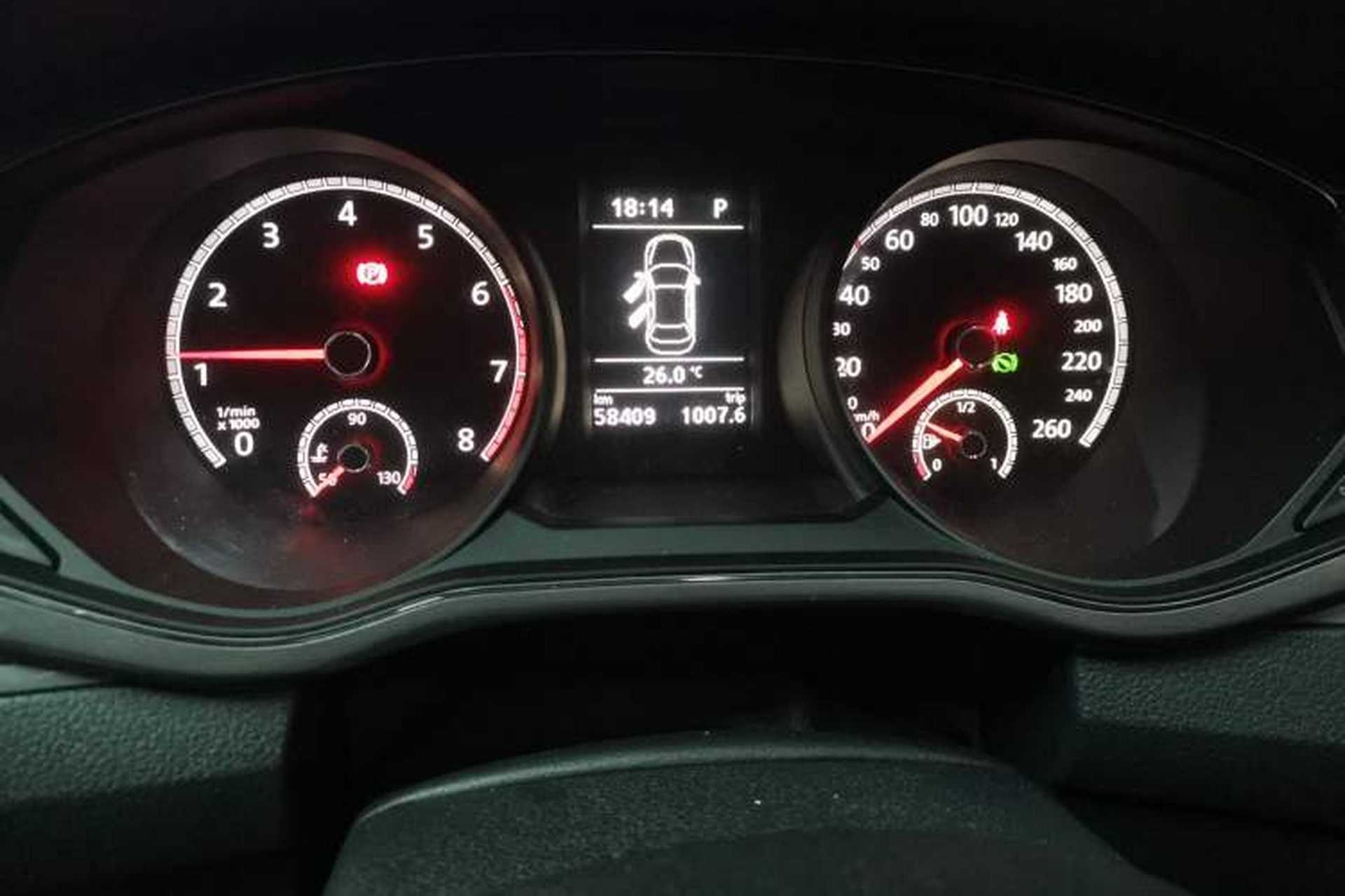 Used Volkswagen Passat 2017 330TSI DSG Luxury Edition Odometer Close Up