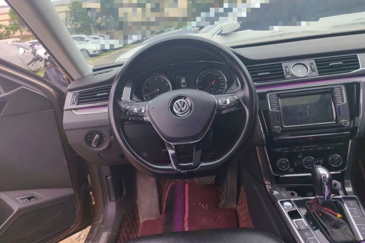 Used Volkswagen Passat 2017 330TSI DSG Prestige Edition Steering Wheel