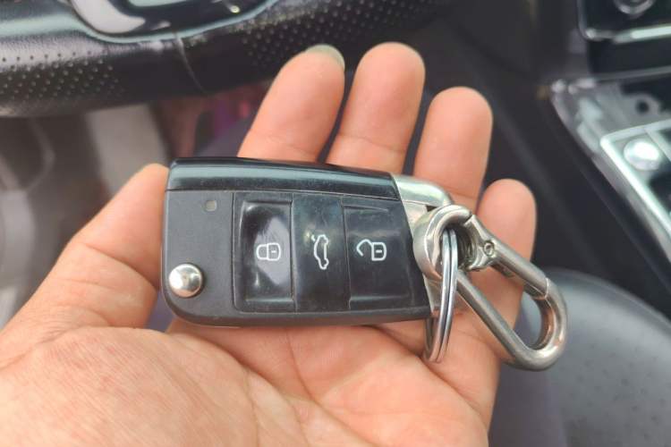 Used Volkswagen Passat 2017 330TSI DSG Prestige Edition Vehicle Key