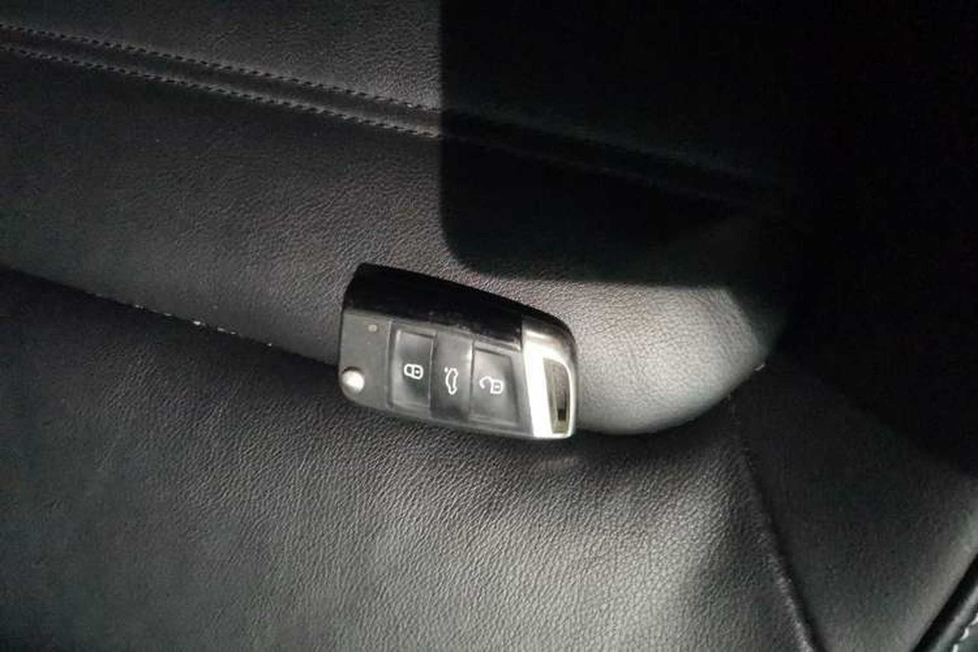Used Volkswagen Passat 2017 330TSI DSG Luxury Edition Vehicle Key