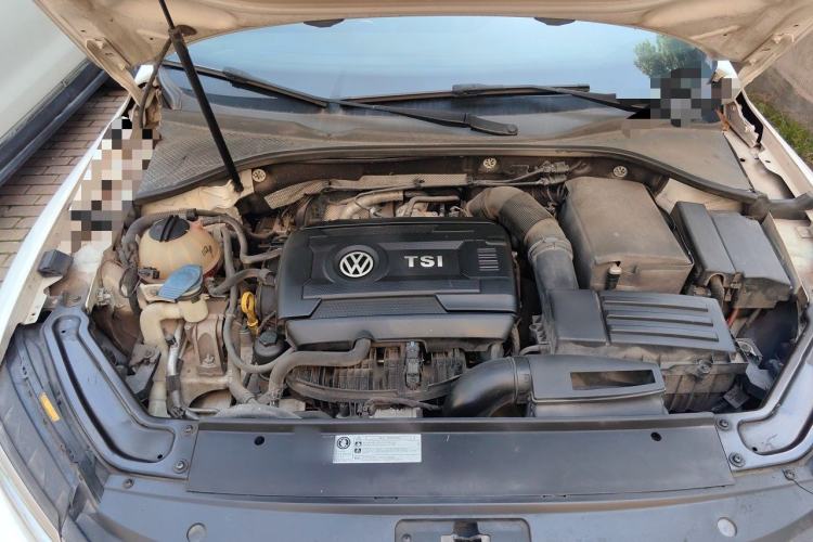 Used Volkswagen Passat 2017 330TSI DSG Luxury Edition Engine Bay